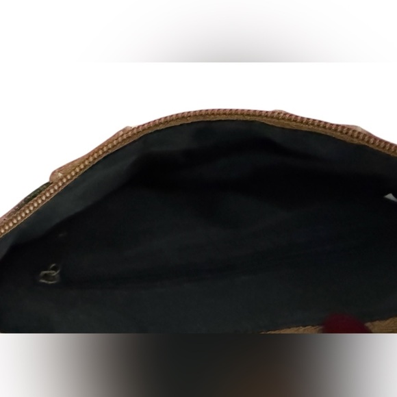 UNION BAY Owl Design Wristlet Clutch - Picture 3 of 3